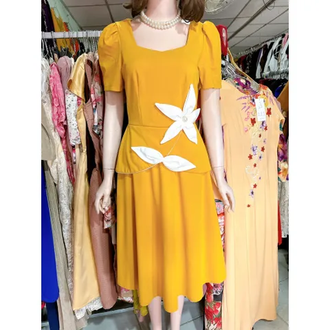 Đầm chất liệu thun umi cao cấp đính hoa nổi siêu đẹp Eo dứoi 84cm mặc đẹp, size SMLXL Màu đỏ và vàng Hàng có sẵn giao