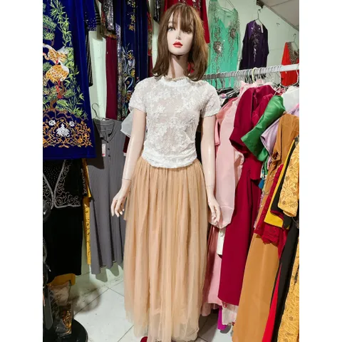 Đầm ren đúp lót kèm 3 lớp lưới Hàng có sẵn giao ngay Size SM, eo dưới 74cm mặc đẹp Giá 350k