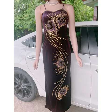 Sườn xám nhung kim xa siêu phẩm cách tân nhung dài Giá 390k Hàng có sẵn giao ngay Có sẵn mút ngực Màu tím Đính kết