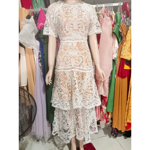 Đầm ren nổi tầng dáng dài cao cấp, sang trọng Hàng có sẵn giao ngay Giá 420k Đủ size SML XL Đúp lót 2 lớp cao cấp