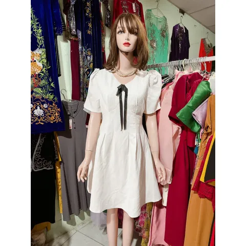 Đầm xòe đi tiệc cưới thiết kế cổ V, tay phồng sang trọng Hàng có sẵn giao ngay L Màu trắng Chất liệu tuyết mưa cao cấp