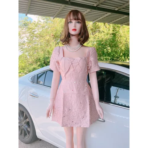 Váy tacta đính đá cổ vuông, có sẵn mút ngực và lót quần Giá 390k ( shop khác đang bán gần 5xx) Hàng co sẵn giao ngay M2L