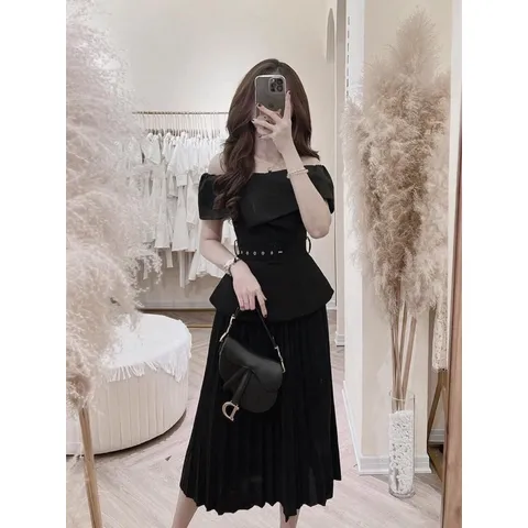 Set áo và chân váy cao cấp Giá 330k/ cả set Hàng có sẵn giao ngay Áo + chân váy dài dập li + thăt lưng eo siêu xịn