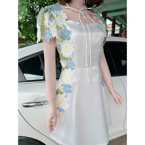 Đầm  ren thêu hoa tafta cao cấp sang diện bốn mùa vừa kín mà sang trong Giá 490k