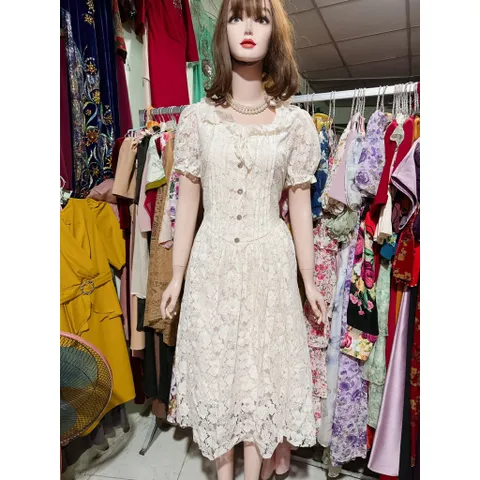 Đầm ren hoa siêu đẹp Hàng có sẵn giao ngay L Size SML Chất liệu ren cao cấp Đúp lót 2 lớp Màu trắng kem Giá 350k