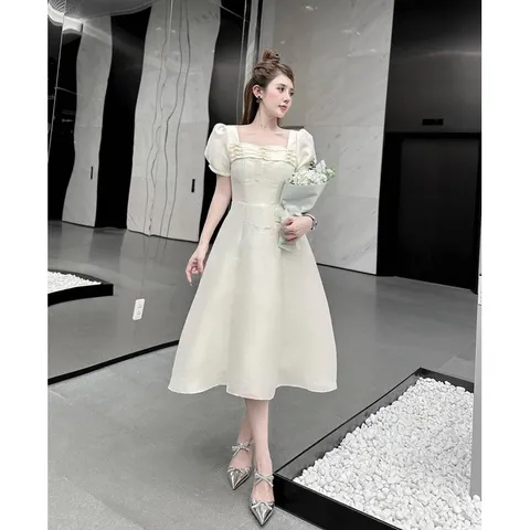 Đầm tapta màu kem đính ngọc ở ngực Giá 320k Hàng có sẵn giao ngay Size SM Hàng cao cấp, đúp lót 2 lớp