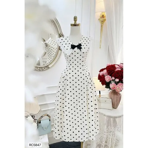Đầm be chấm bi dáng dài tiểu thư cổ bèo đính nơ đen Đầm maxi tiểu thư chấm bi cổ viền ren,VIỀN BÈO NHÚN