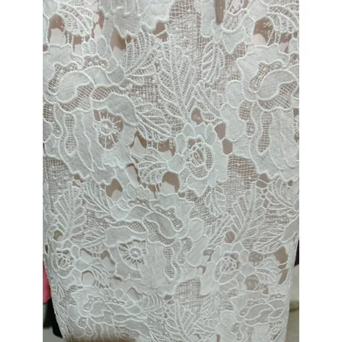 Đầm ren nổi hoa hồng màu trắng siêu đẹp Đủ size SML Đúp lót 2 lớp Hàng có sẵn giao ngay eo 74cm Giá 550k