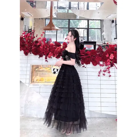 ĐẦM REN MAXI TRỄ VAI Ren HOA TÙNG LƯỚI NHIỀU TẦNG, Trễ Vai Chân Tầng Bồng Xòe 3 Màu tôn dáng sang chảnh ,đi tiệc