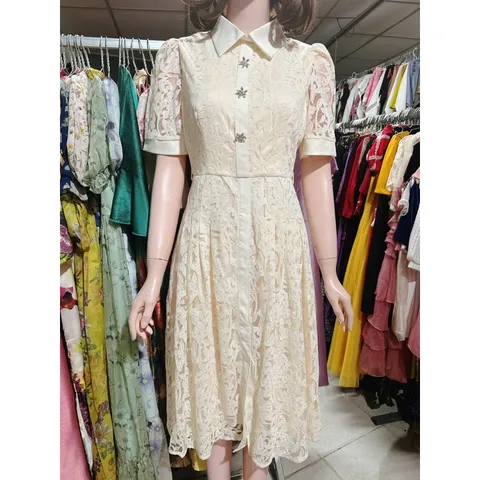 Đầm ren màu kem siêu đẹp Hàng có sẵn giao ngay Giá 350k Đúp lót 2 lớp Chất liệu ren