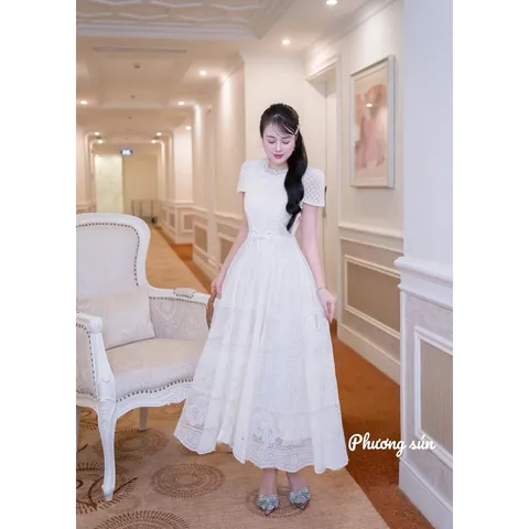 Đầm ren siêu đẹp Hàng có sẵn giao ngay Đủ size tới 65kg Màu trắng Có size tới XL Chất liệu ren đúp lót 2 lớp Giá 450k