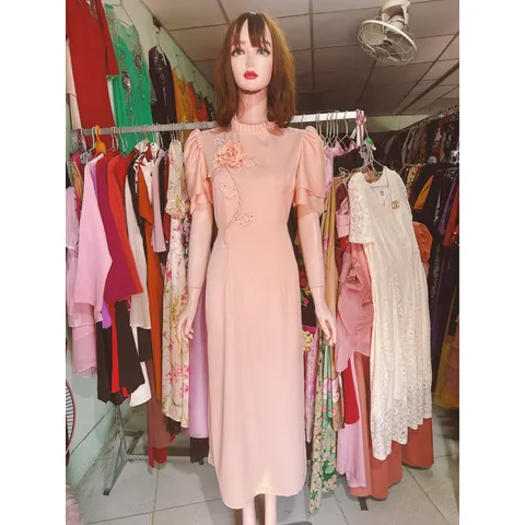 Áo dài đính hoa nổi Hàng có sẵn giao ngay XL Giá 290k/ áo dài , quần 100k/ quần Màu cam sữa