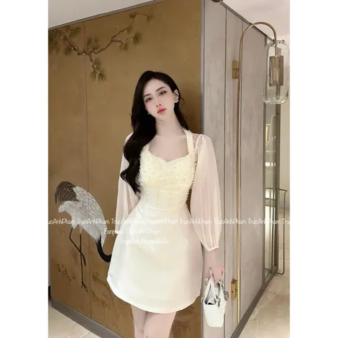Váy Tafta Dài Tay Phối Hoa Đính Ngọc Dây Buộc Cổ (kèm ảnh thật) Giá 330k Hàng có sẵn giao ngay L Chất liệu tapta