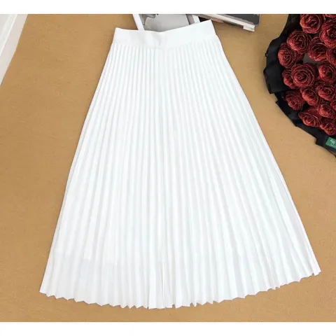 Chân váy nữ dáng dài xếp ly có lót  công sở dạo phố sang chảnh -hàng có sẵn giao ngay Màu đen và trắng , nude Giá 250k