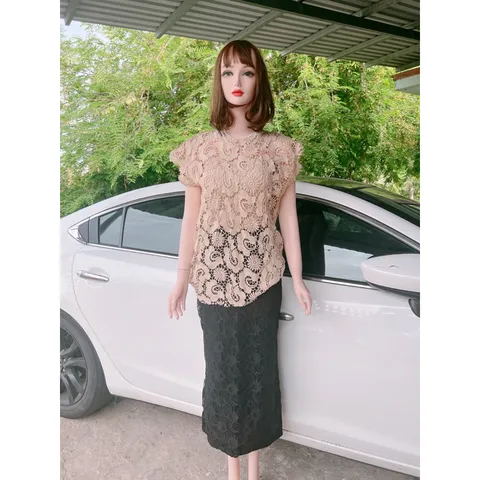 sét áo ren + váy ren + áo lót bên trong  có kèm thêm ảnh chụp thật chất liệu ren / tone  màu nude trẻ trung nữ tính