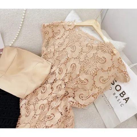 sét áo ren + váy ren + áo lót bên trong  có kèm thêm ảnh chụp thật chất liệu ren / tone  màu nude trẻ trung nữ tính