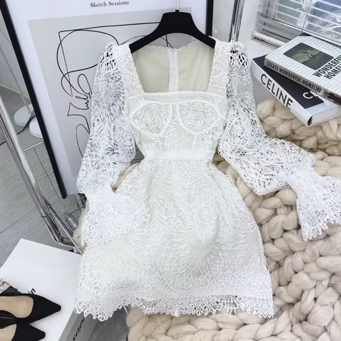 Đầm ren cổ vuông,  tay dài dáng ngắn xoè sang chảnh Giá 390k Hàng có sẵn giao ngay Size SM Chất liệu ren cao cấp