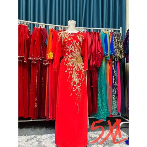 Áo daì 4 tà đính kết siêu đẹp Giá 490k ( quần 100k/ cái) Size 5XL Hàng có sẵn giao ngay