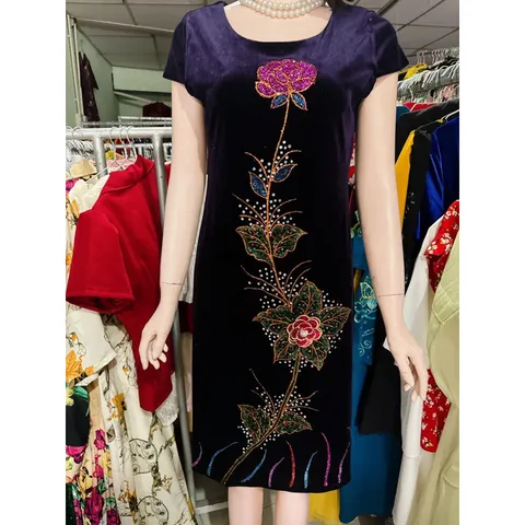 Đầm thêu đính siêu đẹp, sang trọng, thời trang , dáng ôm, che bụng, kích thước lớn, đầm midi ngang đầu gối Hàng có sẵn