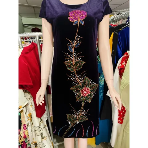 Đầm thêu đính siêu đẹp, sang trọng, thời trang , dáng ôm, che bụng, kích thước lớn, đầm midi ngang đầu gối Hàng có sẵn