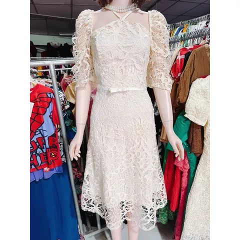 Đầm ren trắng kem cổ yếm Giá 390k Hàng có sẵn giao ngay XL Chất liệu ren cao cấp Đúp lót 2 lớp Có đủ size SMLXL