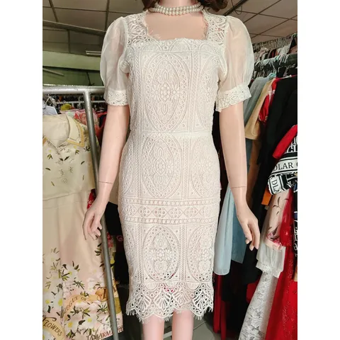 Đầm  ren cổ vuông thiết kế  chất liệu Ren cao cấp lót lụa mềm đẹp  Gia 290k Hàng có sẵn giao ngay S