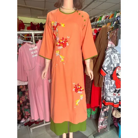 set áo dài hoạ tiết thêu sang trọng