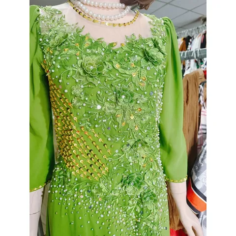 Dạ hội áo dài đính kết sang đẹp