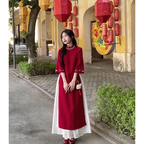 Áo dài Tết - Áo dài cách tân màu đỏ thiết kế tay lỡ dáng suông chất nhung thêu 2 tà cách điệu Hàng có sẵn giao ngay