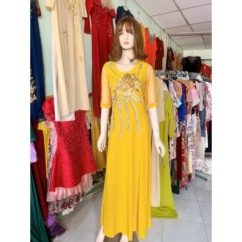 Đầm solen dáng dài đính kết siêu đẹp Hàng đính kết tay thủ công Giá 399k Hàng có sẵn giao ngay  Chất liệu solen xịn