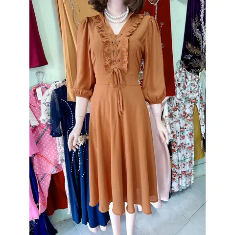 Đầm đúp lót 2 lớp Hàng cao cấp  Chất liệu chifffon cao cấp xịn Hàng có sẵn giao ngay  Giá 290k Dưới 70kg mặc đẹp Màu cam