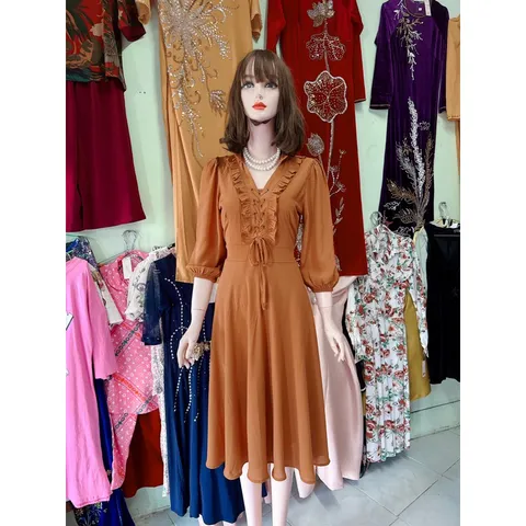 Đầm đúp lót 2 lớp Hàng cao cấp  Chất liệu chifffon cao cấp xịn Hàng có sẵn giao ngay  Giá 290k Dưới 70kg mặc đẹp Màu cam
