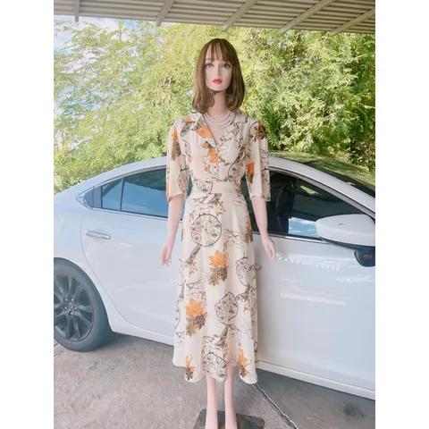 đầm cổ vest dáng dài