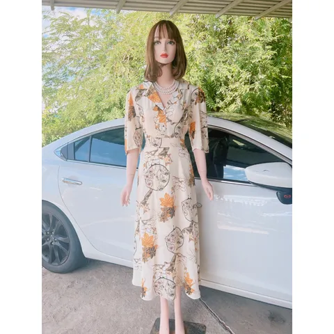 đầm cổ vest dáng dài