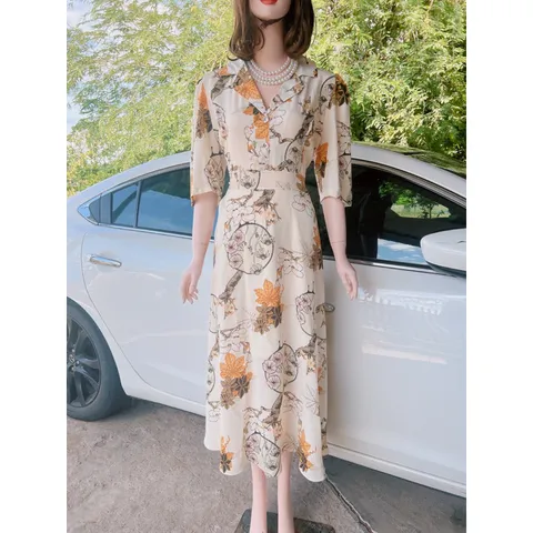 đầm cổ vest dáng dài