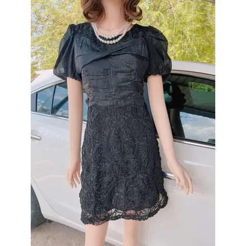 Đầm ren nổi Màu đen  Hàng có sẵn giao ngay Đủ size Giá 290k