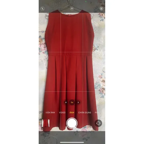 Đầm cam xếp ly phía sau dây kéo Chất liệu mango Giá 250k Hàng có sẵn giao ngay