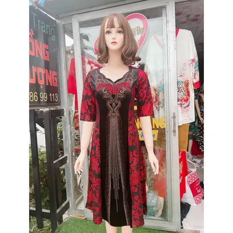 Đầm ép đá siêu đẹp Giá 330k Hàng coa sẵn giao ngay
