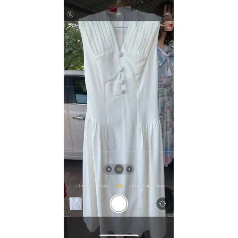 ĐẦM XẾP LY NGỰC Hàng cao cấp Giá 299k Hàng có sẵn giao ngay Đủ size màu trắng kem