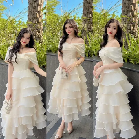 VÁY TƠ XÒE NHIỀU TẦNG TRỄ VAI FORM DÀI  Giá 330k Hàng có sẵn giao ngay HÀng cao cấp Màu kem