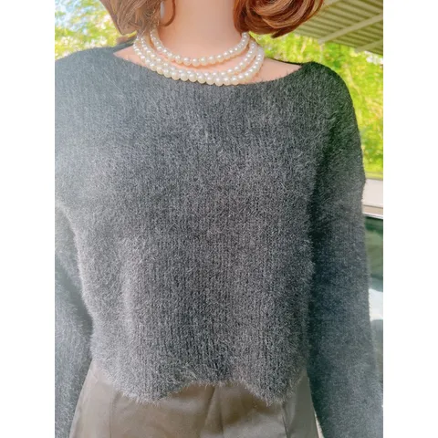 Áo Cổ Tròn Tay Dài Dáng Rộng Màu Trơn Hàng có sẵn giao ngay Giá 190k