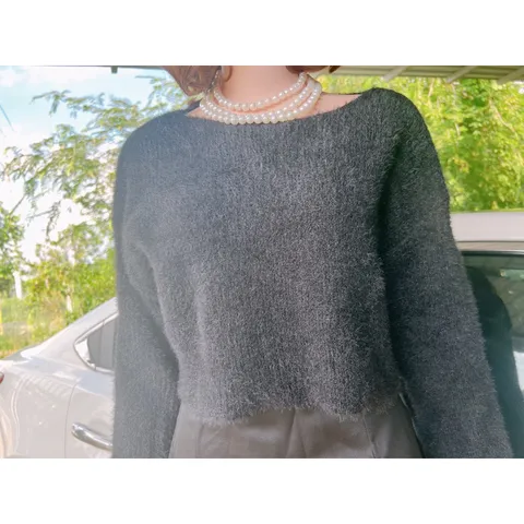 Áo Cổ Tròn Tay Dài Dáng Rộng Màu Trơn Hàng có sẵn giao ngay Giá 190k