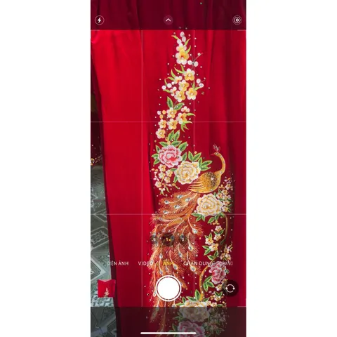 Áo dài nhung thêu đính kết màu đỏ Giá 600k Hàng có sẵn giao ngay  Size 2XL và 4XL Quần 90k/ cái