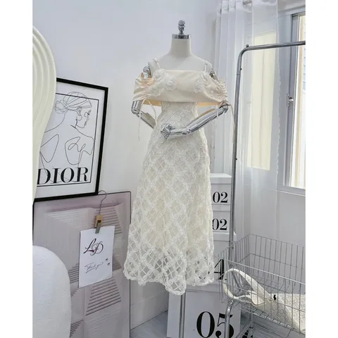 Đầm ren kem trễ vai 2 dây Giá 299k Hàng có sẵn giao ngay