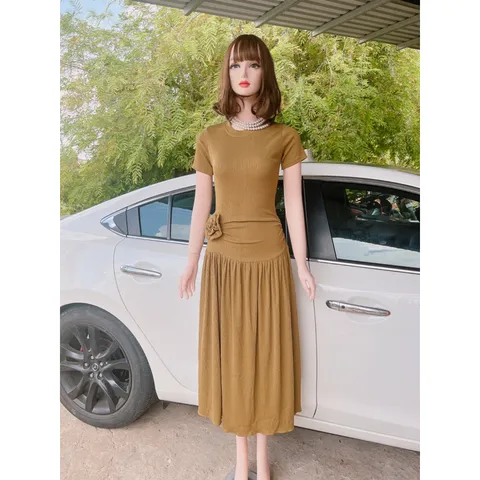 Váy Cotton Thun Tăm Dáng Dài Eo Đính Hoa Giá 290k Hàng có sẵn giao ngay Co giãn dễ chịu Màu rêu