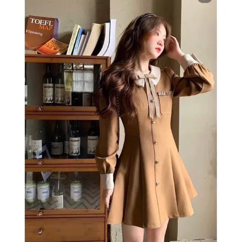 ĐẦM NÂU CỔ BẺ TAY DÀI VIỀN NƠ NGỰC [kèm ảnh thật ] Giá 290k Hàng có sẵn giao ngay