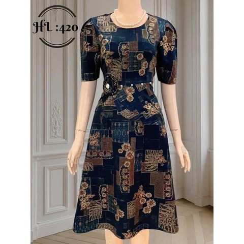 Đầm  họa tiết đẹp! Chất liệu : jean 2za mềm mát  Free size  Giá 330k Hàng coa sẵn giao ngay