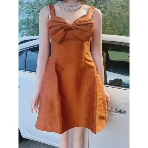 Đầm tapta đính nơ màu cam Hàng đúp lót 2 lớp Hàng có sẵn giao ngay Giá 290k Hàng cao cấp, xịn xò