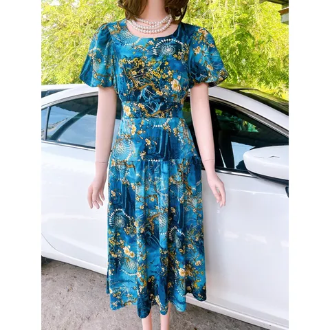 Đầm hoa siêu đẹp Giá 290k Hang có sẵn giao ngay Chất liệu mango cao cấp Dây kéo phía sau