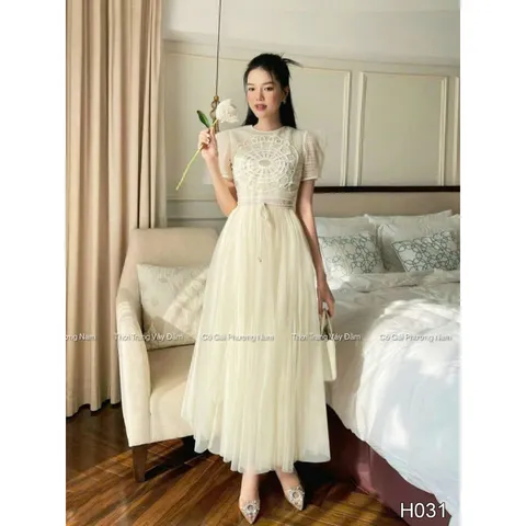 Đầm xòe midi voan lưới cổ tròn tay phồng phối ren họa tiết dây eo Giá 350k Hàng có sẵn giao ngay